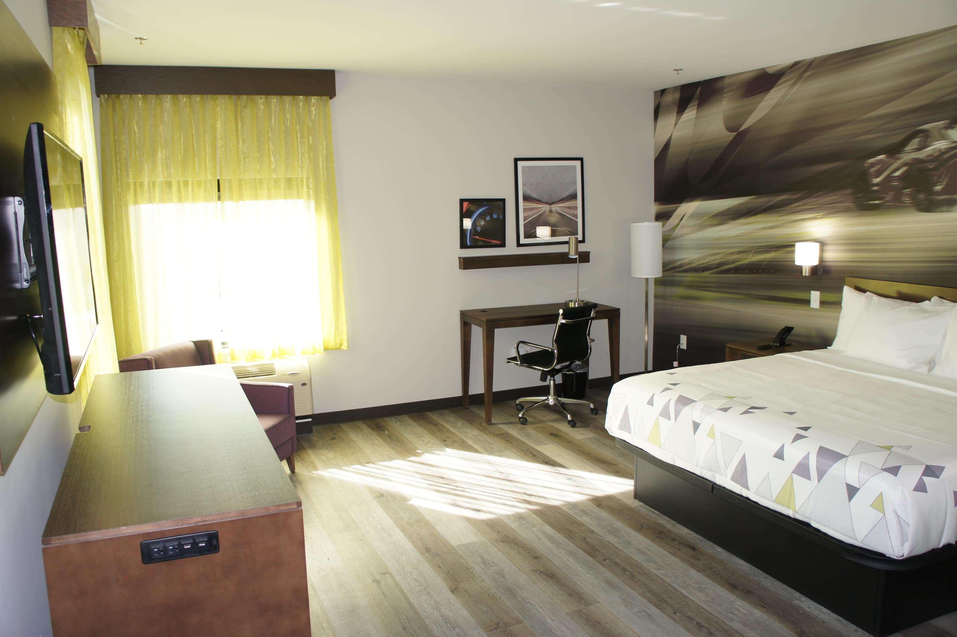 La Quinta Inn & Suites by Wyndham Braselton Esterno foto