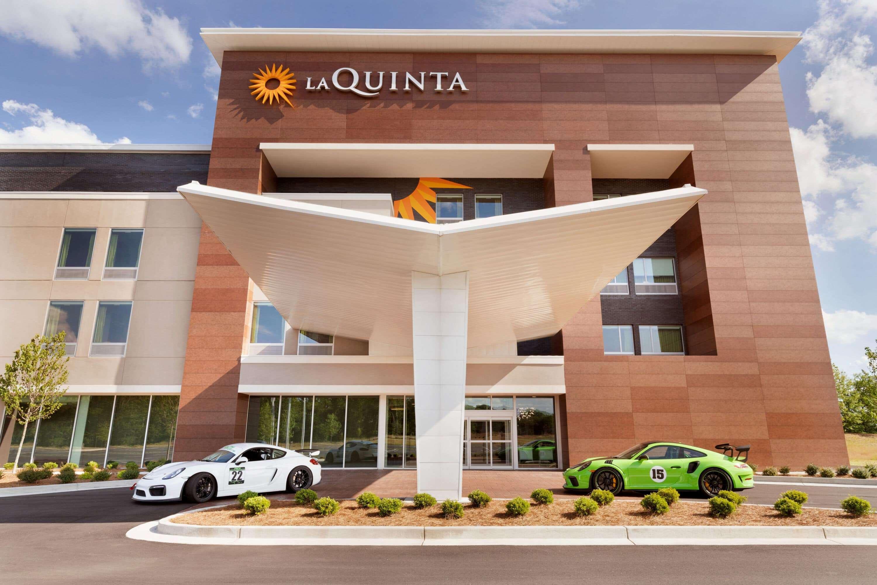 La Quinta Inn & Suites by Wyndham Braselton Esterno foto