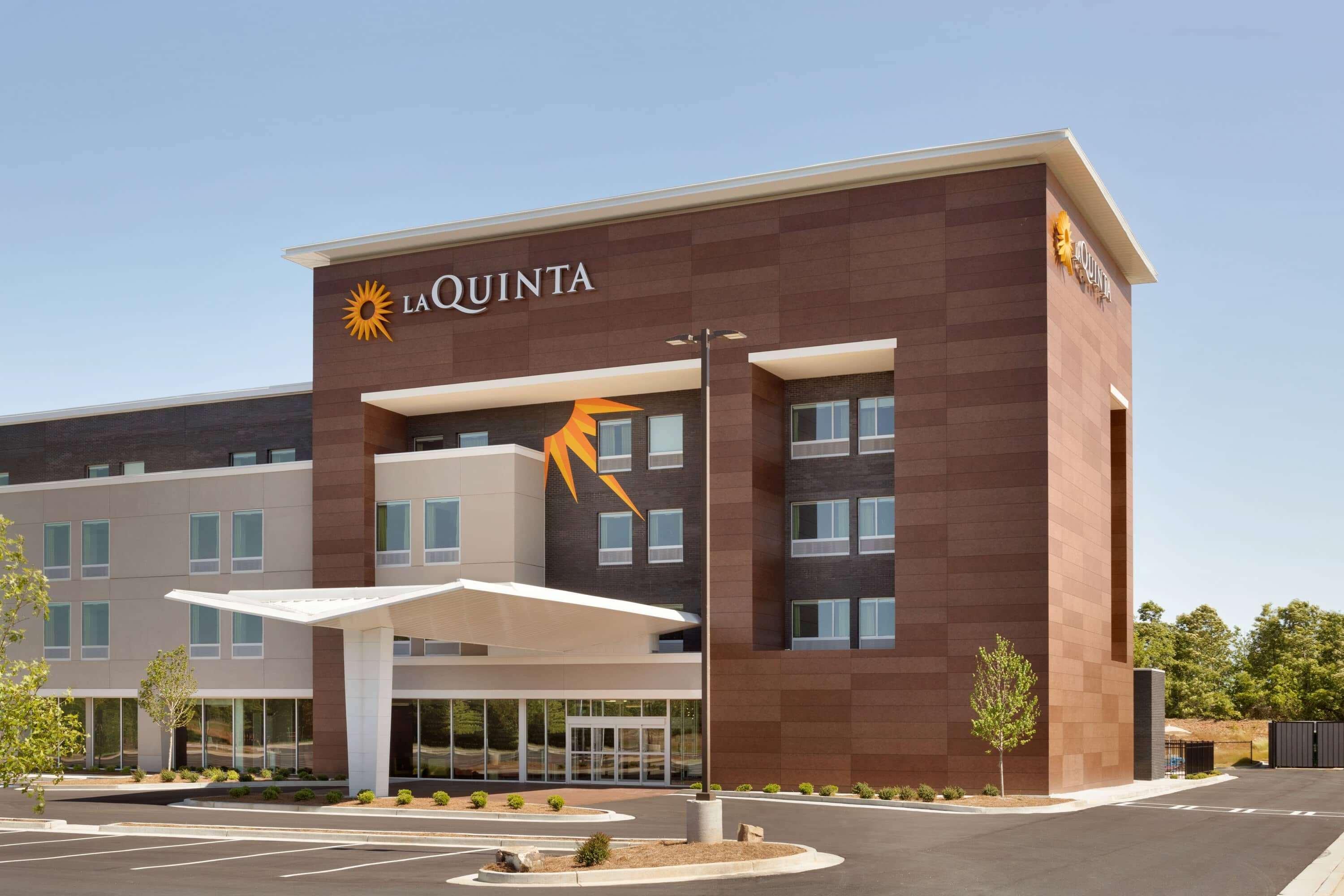 La Quinta Inn & Suites by Wyndham Braselton Esterno foto