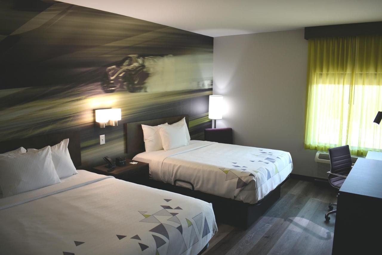 La Quinta Inn & Suites by Wyndham Braselton Esterno foto