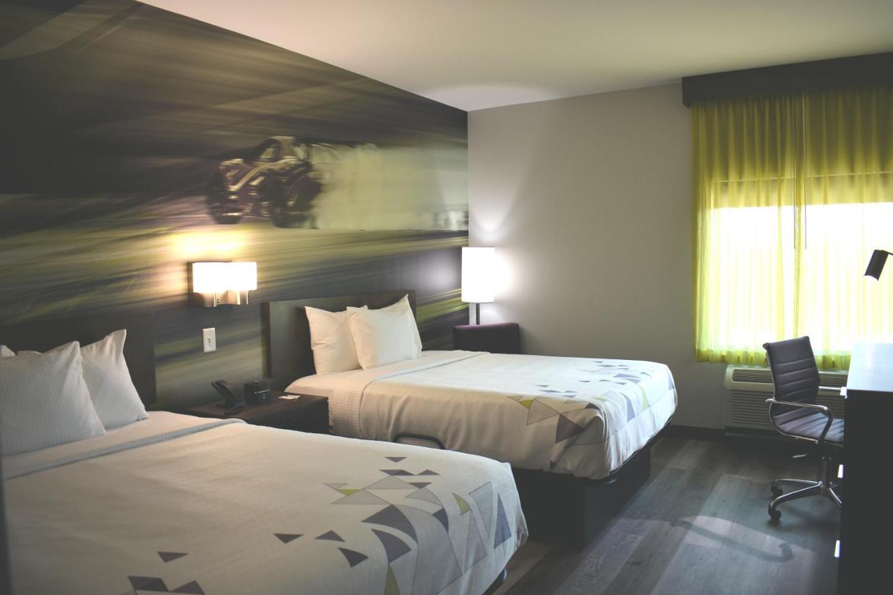 La Quinta Inn & Suites by Wyndham Braselton Esterno foto